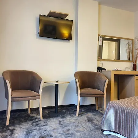 Escalade Hotel 4*