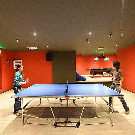 Escalade 4*